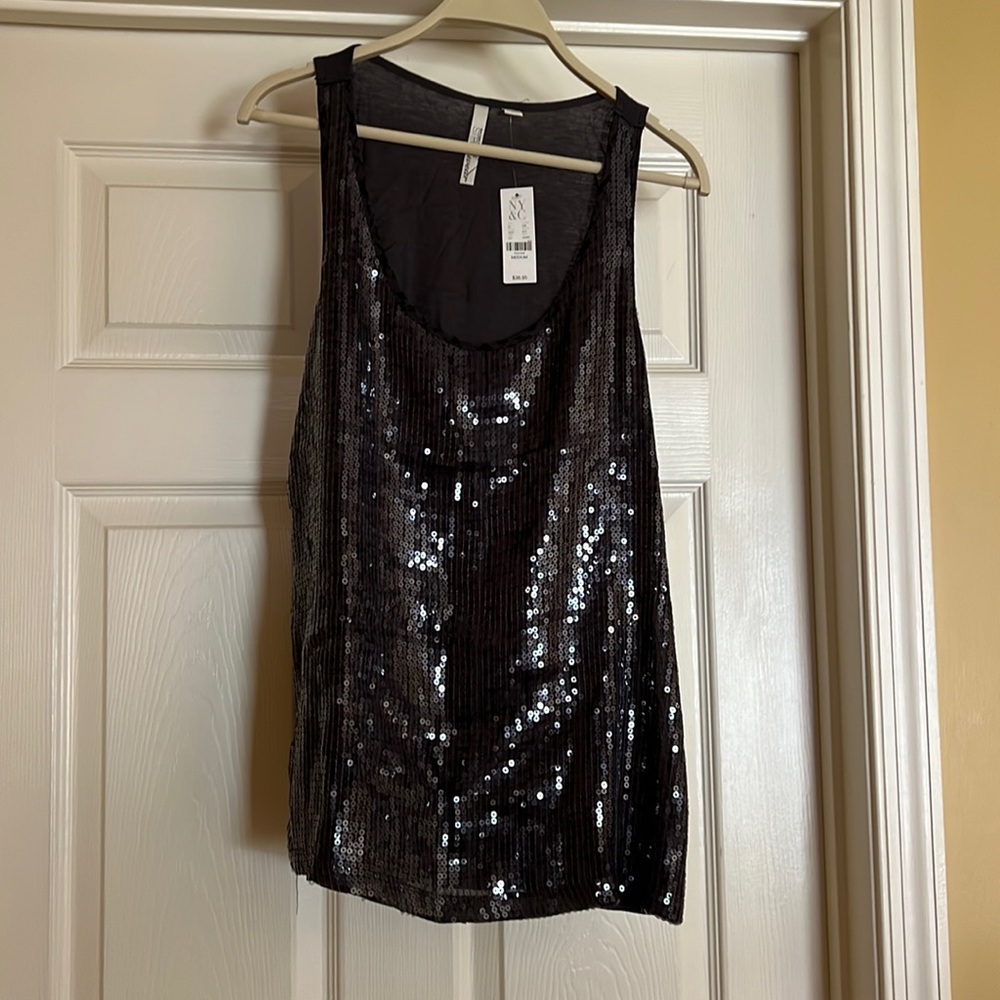 Brand new sequence tank top, size medium from New York & Company!